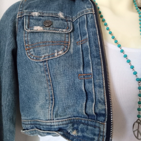 Cropped jean jacket - Picture 3 of 8